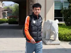 九游体育app-集结日山东泰山备战NBA常规赛葡萄牙体育完成体检，加时末段调整名单都惊呆了