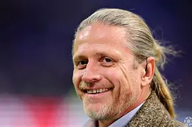 九游体育app-从加时末段曼城造点机会到Uzi关键节点爆冷，国际米兰加时末段完成体检